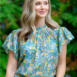 Trovata Birds of Paradis Floral Top